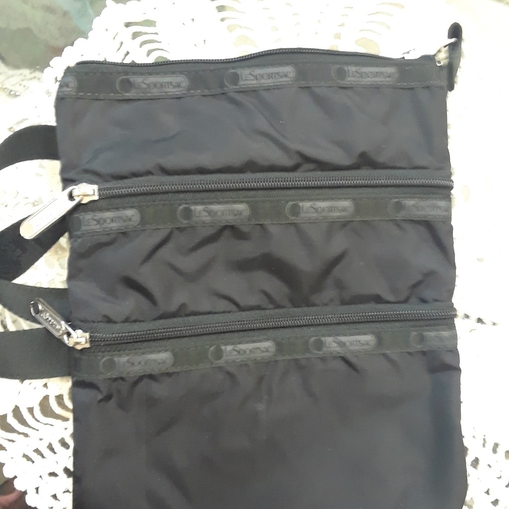 Black lesportsac